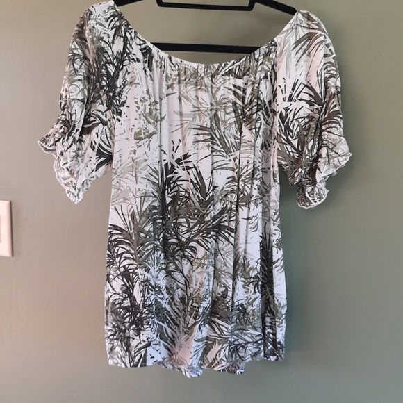 Sanctuary Green Tiki Palm Tropical Print Off The Shoulder 3/4 Sleeve Top Sz L - Picture 7 of 11